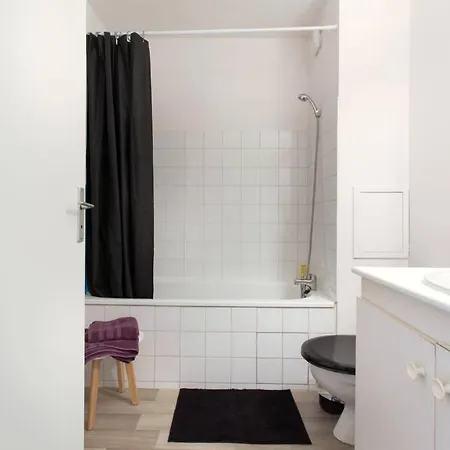 Sweet Apartment *
