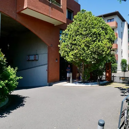 Apartment Sweet *